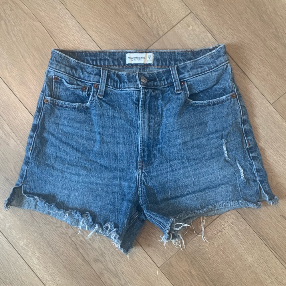 Abercrombie & Fitch 4 inch High Rise Shorts